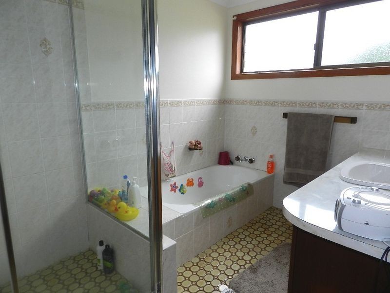 2 Coonawarra Court, Yamba NSW 2464