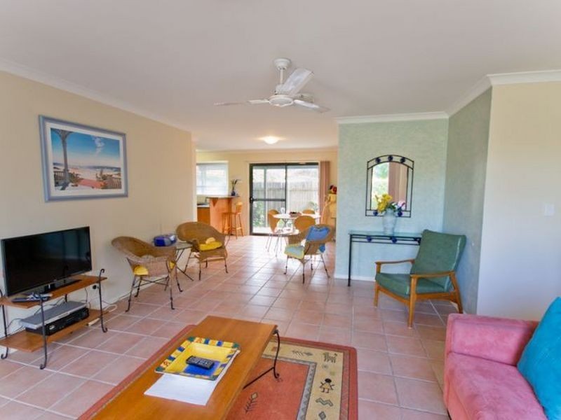 Sirocco 2/17 Beachside Way, Yamba NSW 2464