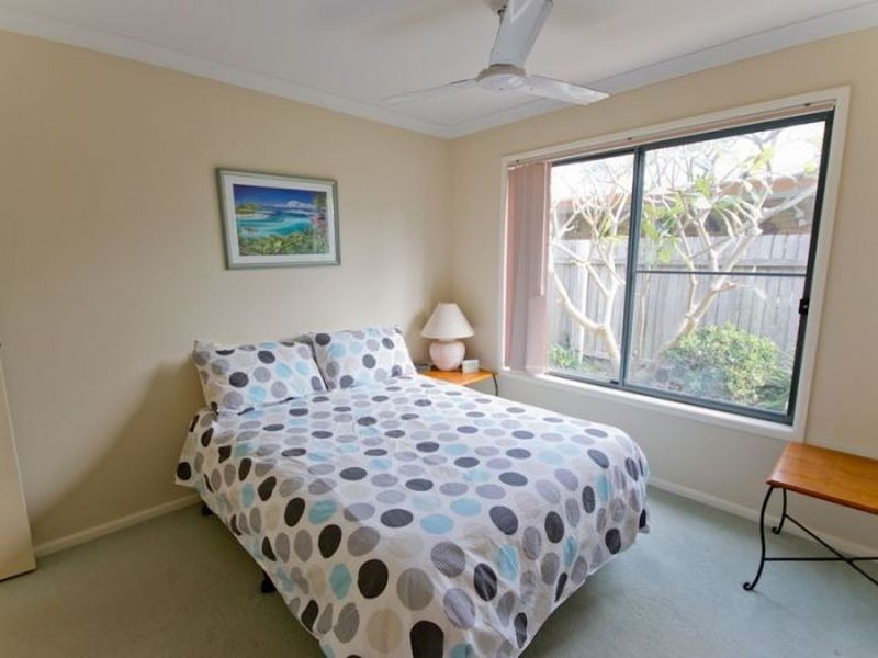 Sirocco 2/17 Beachside Way, Yamba NSW 2464