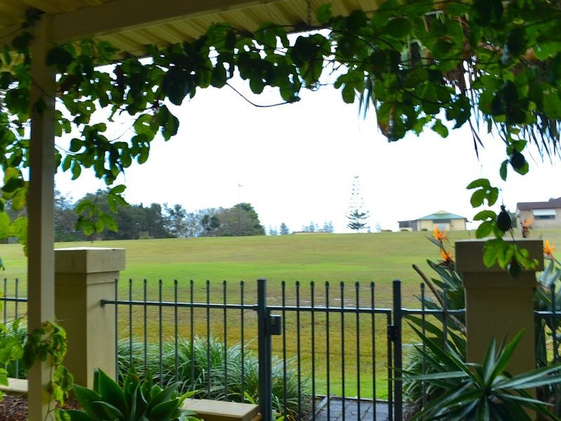 5/40 Beachside Way, Yamba NSW 2464