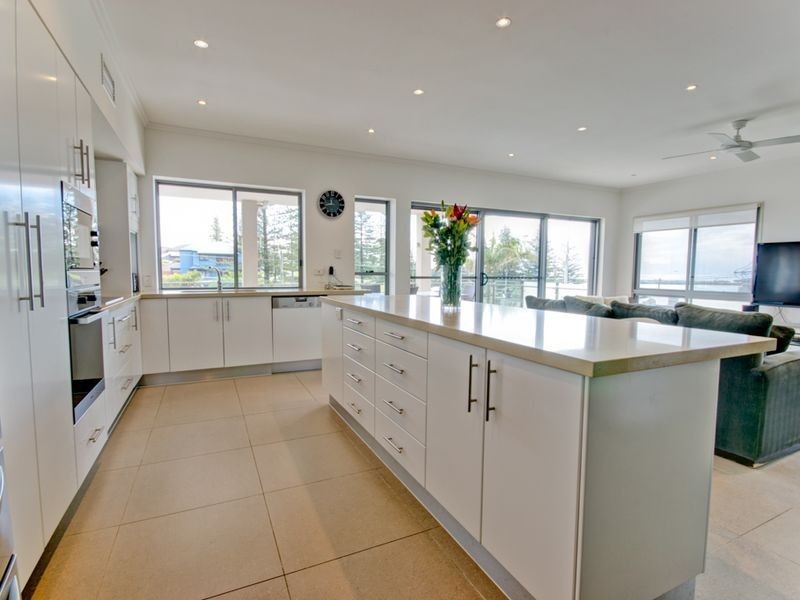 Bimbadeen 2/33 Clarence Street, Yamba NSW 2464