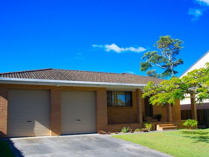 20 The Peninsula, Yamba NSW 2464