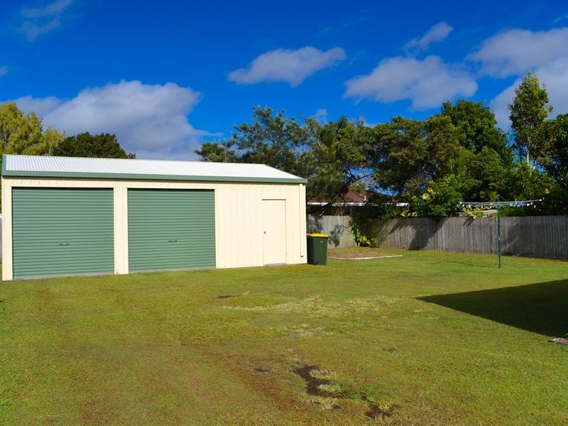14 Waratah Ave, Yamba NSW 2464