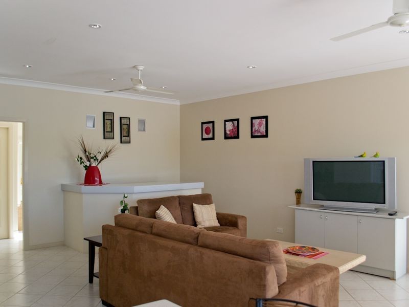 52 The Mainbrace, Yamba NSW 2464