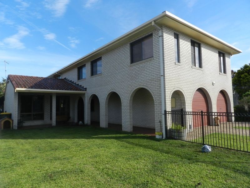 6 Bent Street, Yamba NSW 2464