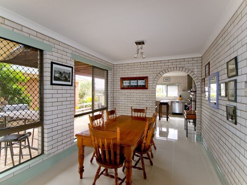 6 Bent Street, Yamba NSW 2464
