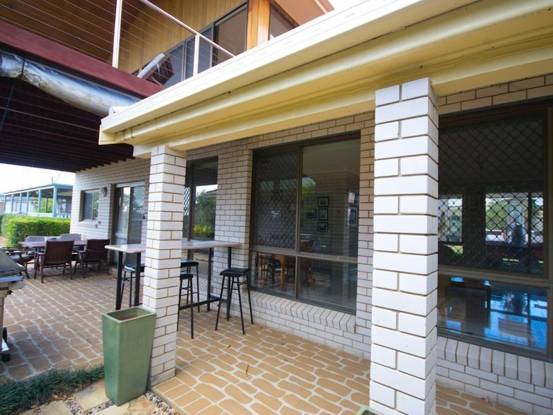 6 Bent Street, Yamba NSW 2464