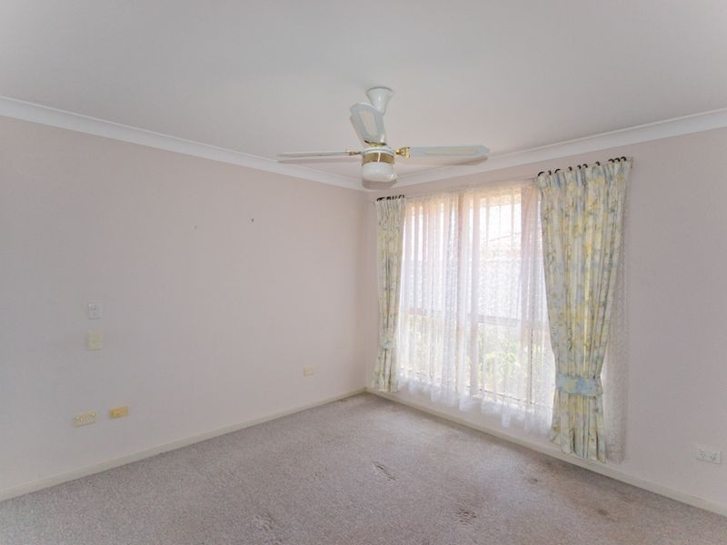 2/16 Parkview Crescent, Yamba NSW 2464