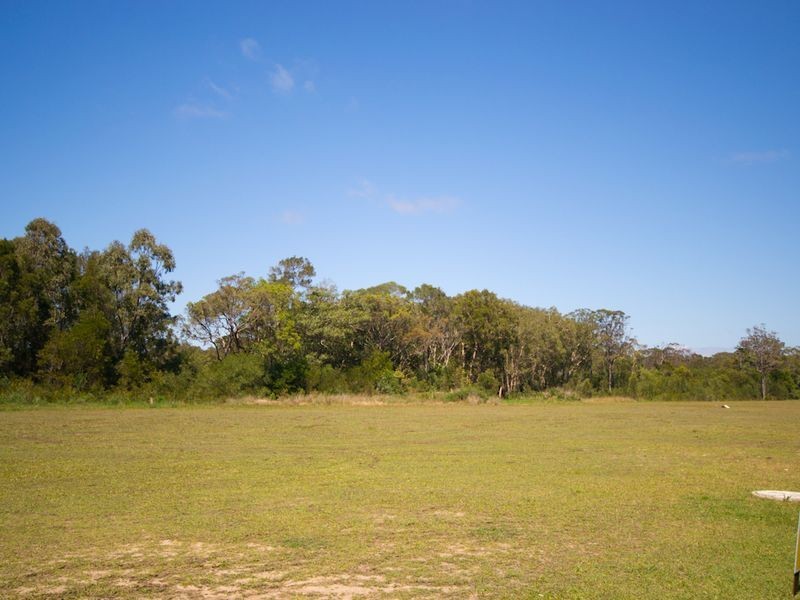 7 Fairtrader Drive, Yamba NSW 2464