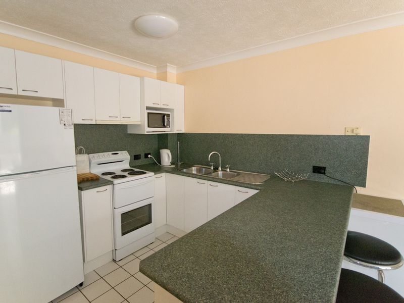 7 Edgewater/12 Pacific Parade, Yamba NSW 2464