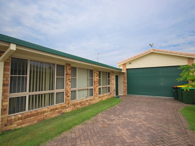 62 Acacia Circuit, Yamba NSW 2464