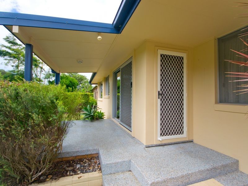 27 Shores Drive, Yamba NSW 2464