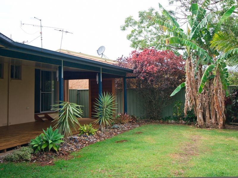 27 Shores Drive, Yamba NSW 2464