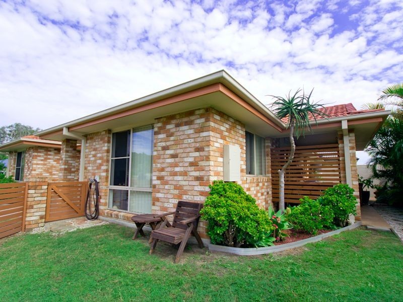 8a William Avenue, Yamba NSW 2464