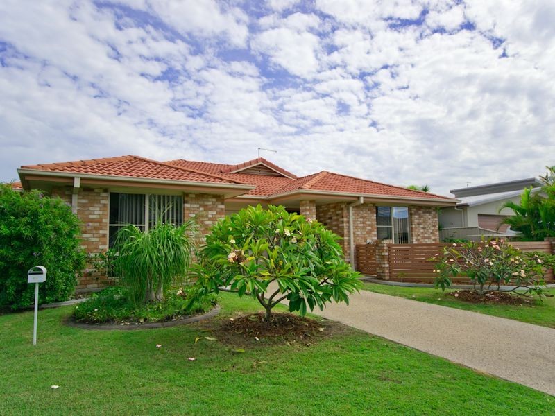 8a William Avenue, Yamba NSW 2464