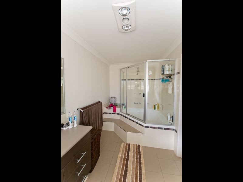 15 William Avenue, Yamba NSW 2464