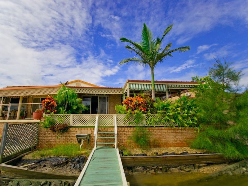 The Inlet 2/30 Westringia Place, Yamba NSW 2464