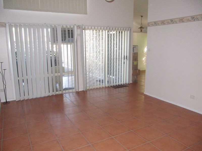 2/14 Binnacle Court, Yamba NSW 2464