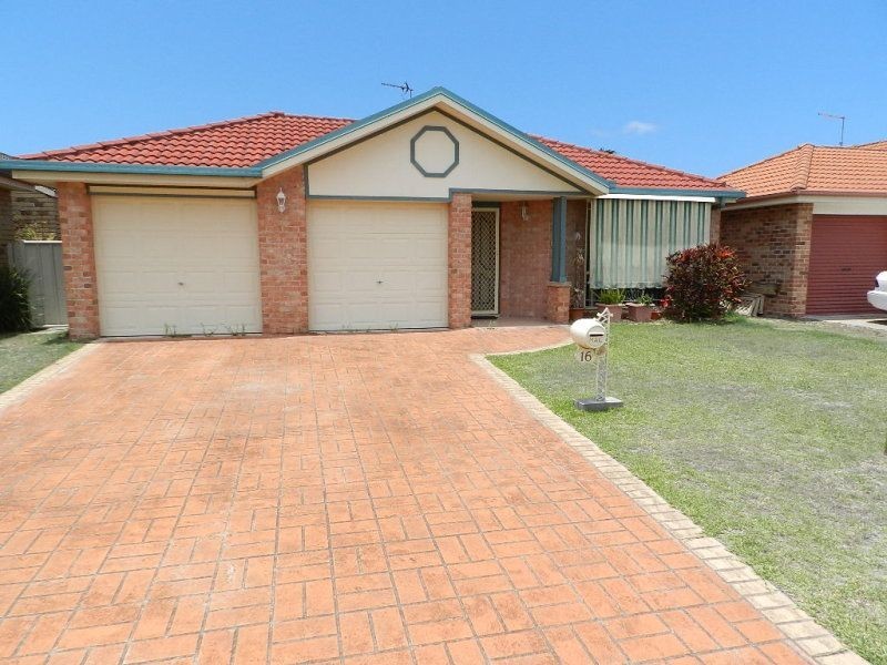16 Lady Nelson Place, Yamba NSW 2464
