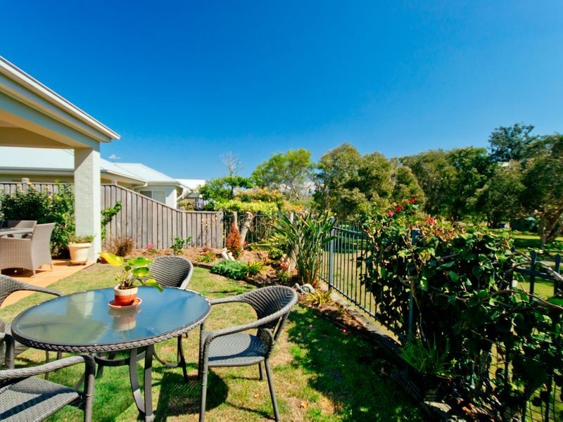 6 The Drive, Yamba NSW 2464