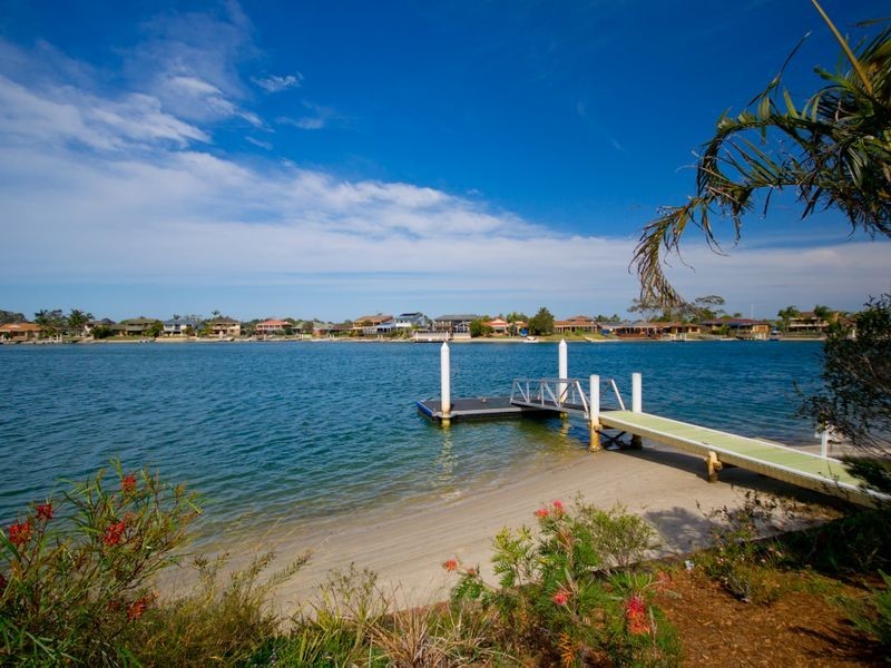 16 Acacia Circuit, Yamba NSW 2464