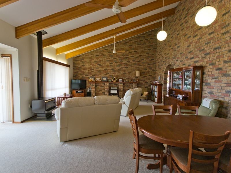 16 Acacia Circuit, Yamba NSW 2464