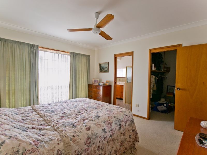 16 Acacia Circuit, Yamba NSW 2464