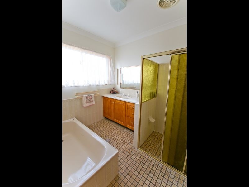 16 Acacia Circuit, Yamba NSW 2464