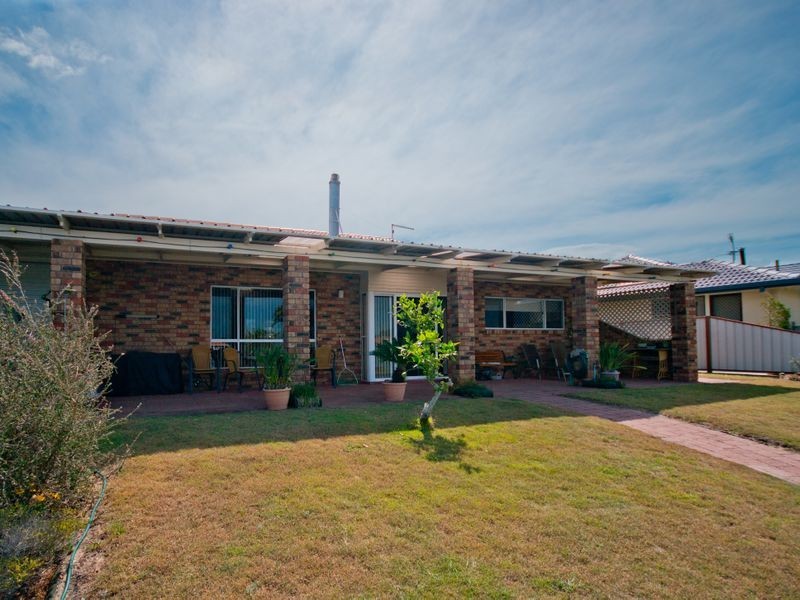 16 Acacia Circuit, Yamba NSW 2464