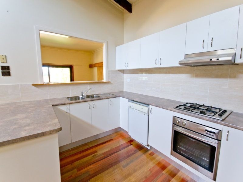 30 Young Street, Wooloweyah NSW 2464