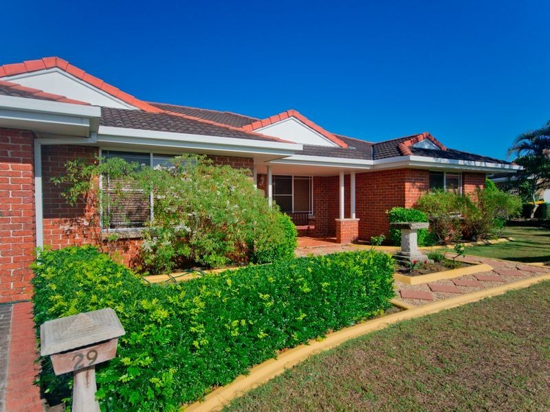 29 Mariners Way, Yamba NSW 2464