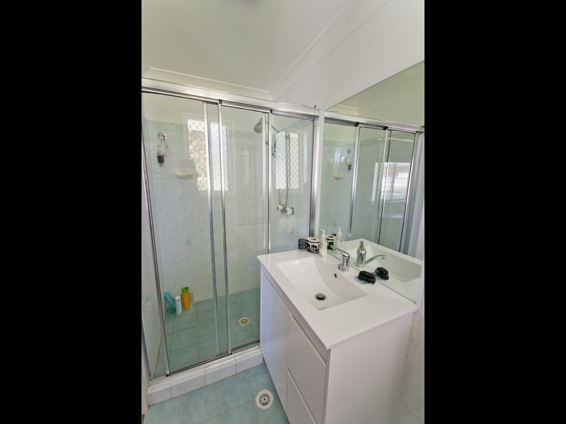 2 The Peninsula, Yamba NSW 2464