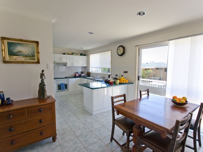 2 The Peninsula, Yamba NSW 2464