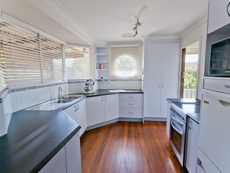 9 Dalley Street, Palmers Island NSW 2463
