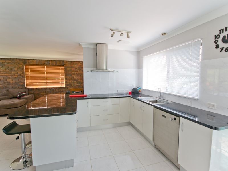 11 Waratah Avenue, Yamba NSW 2464