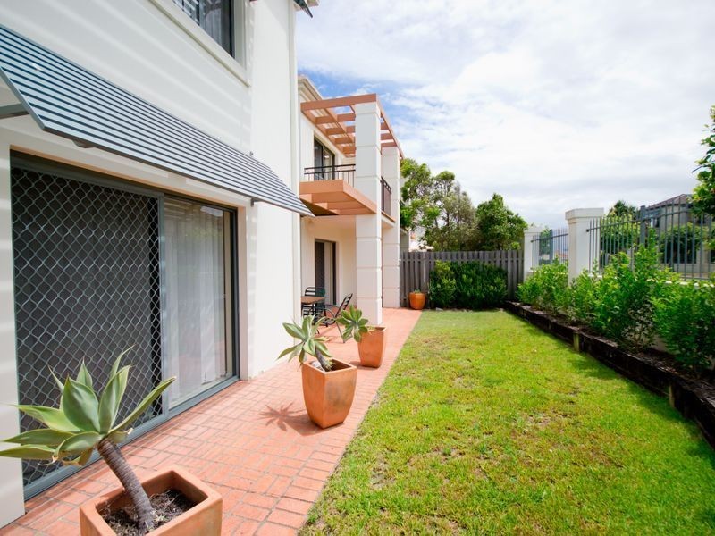 B5-U4 The Breakers/18-20 Pacific Parade, Yamba NSW 2464
