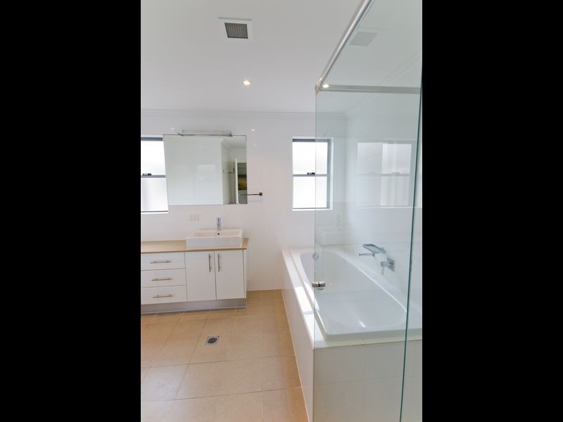 Bimbadeen 2/33 Clarence Street, Yamba NSW 2464