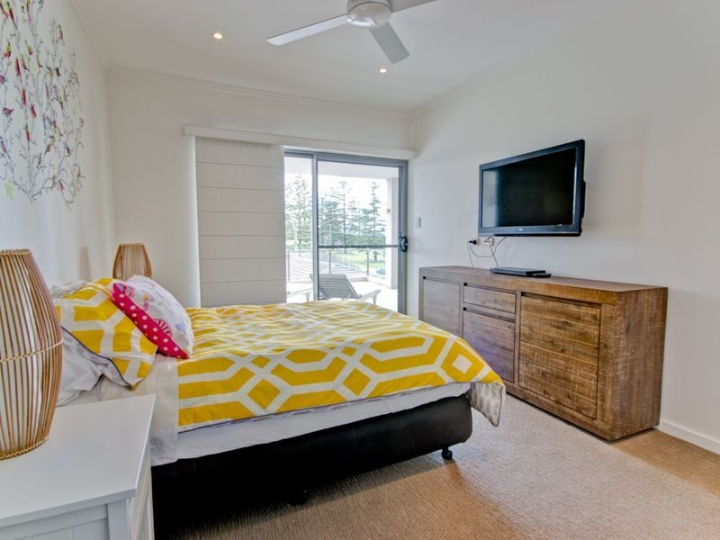 Bimbadeen 2/33 Clarence Street, Yamba NSW 2464