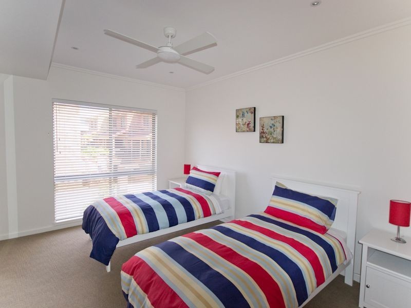 Bimbadeen 2/33 Clarence Street, Yamba NSW 2464