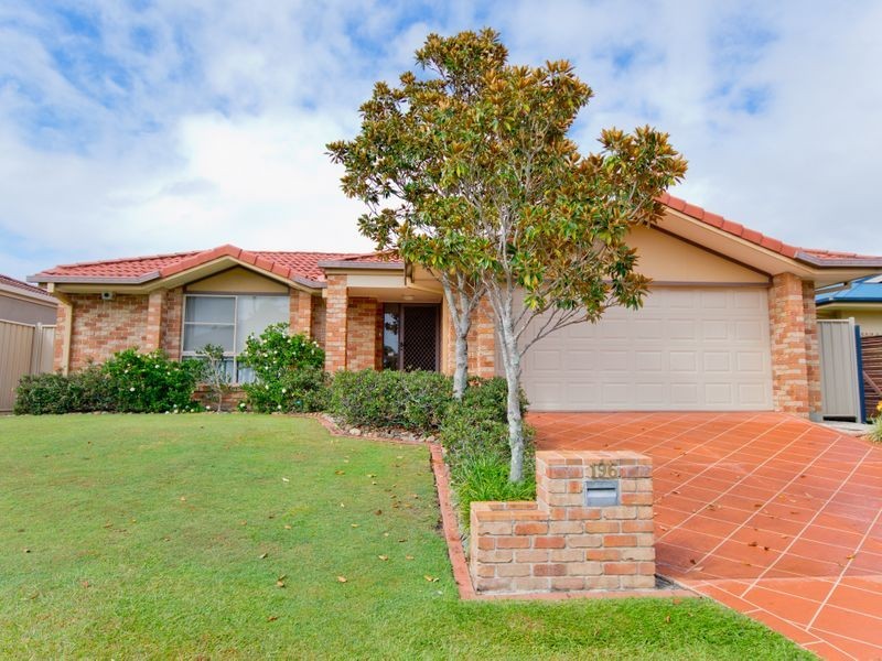 196 Yamba Road, Yamba NSW 2464
