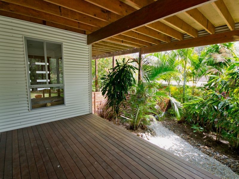 121 Lakes Boulevarde, Wooloweyah NSW 2464