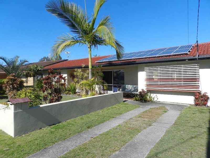 6 Coonawarra Court, Yamba NSW 2464