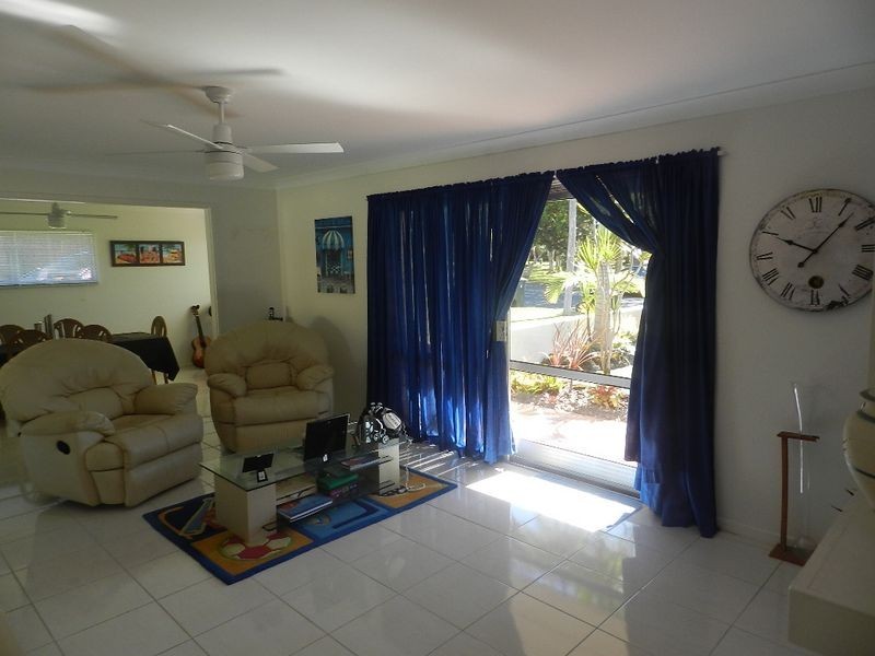 6 Coonawarra Court, Yamba NSW 2464