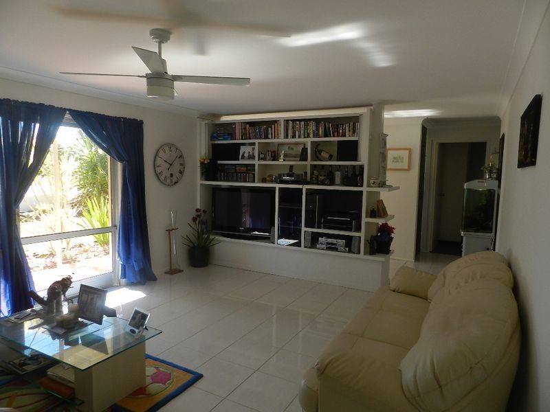 6 Coonawarra Court, Yamba NSW 2464