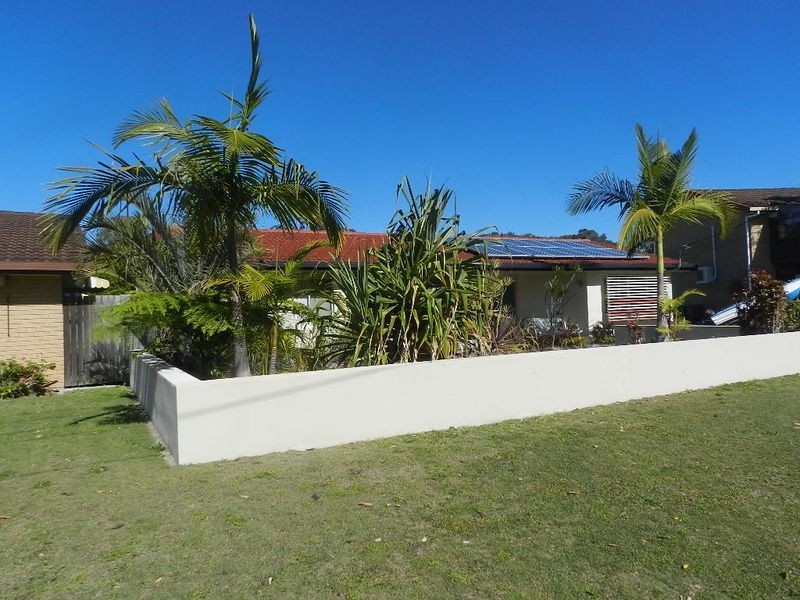 6 Coonawarra Court, Yamba NSW 2464