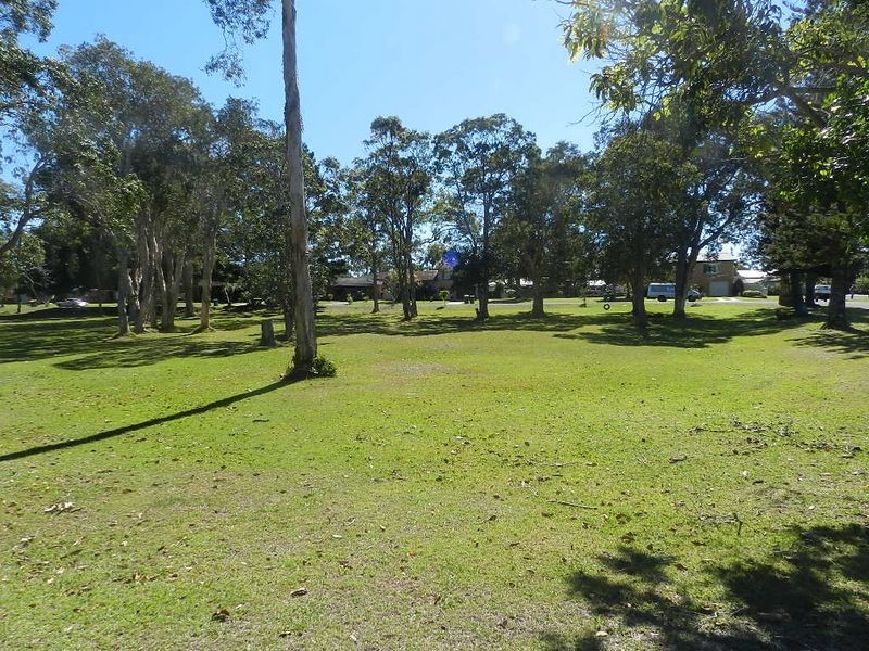 6 Coonawarra Court, Yamba NSW 2464