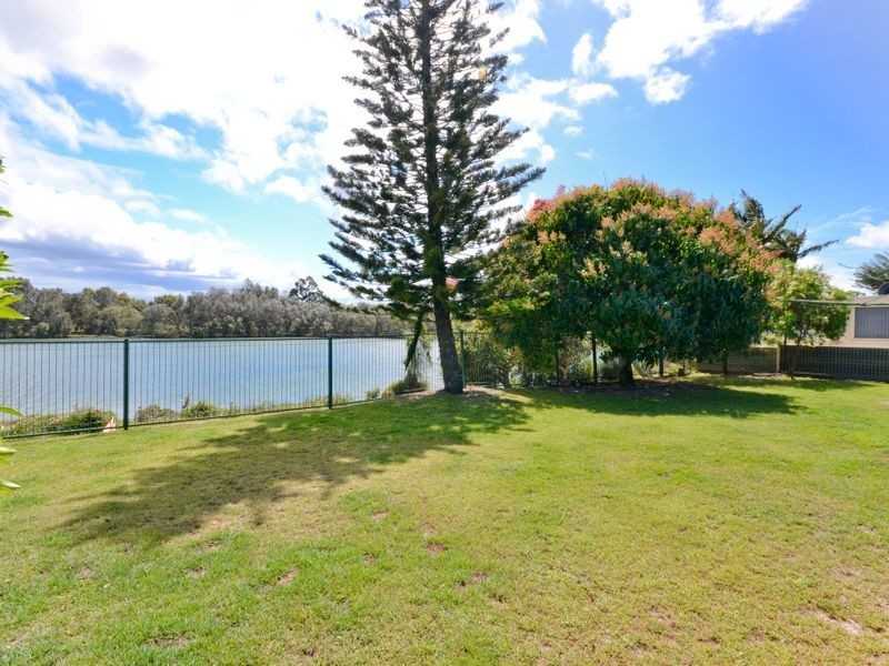 33 Osprey Drive, Yamba NSW 2464