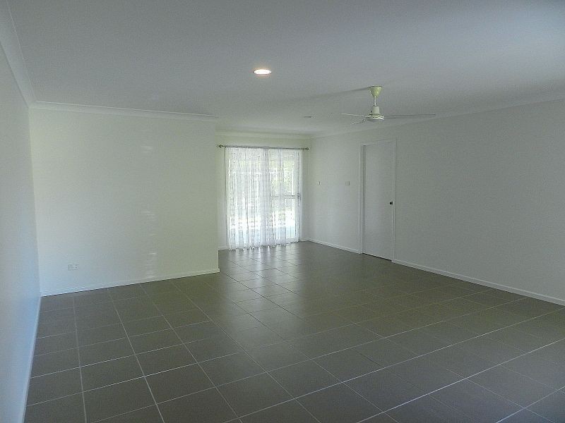 33 Osprey Drive, Yamba NSW 2464