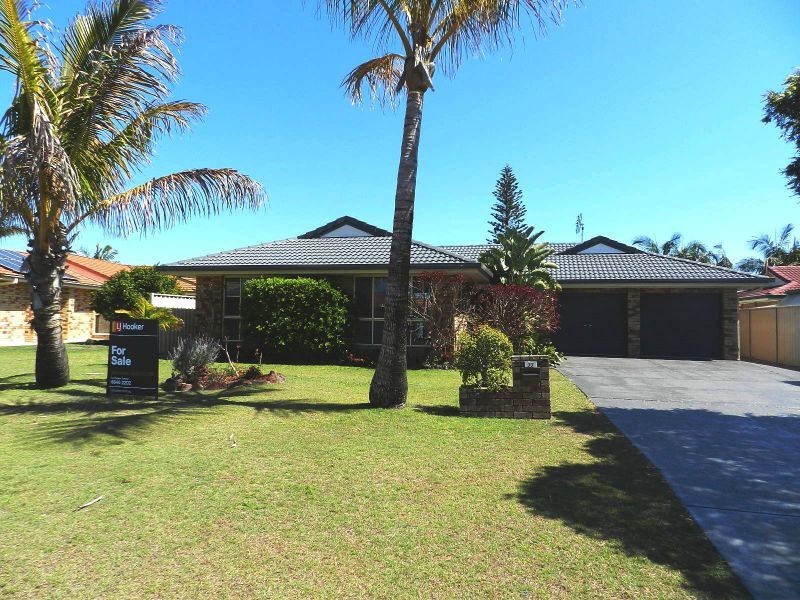33 Osprey Drive, Yamba NSW 2464