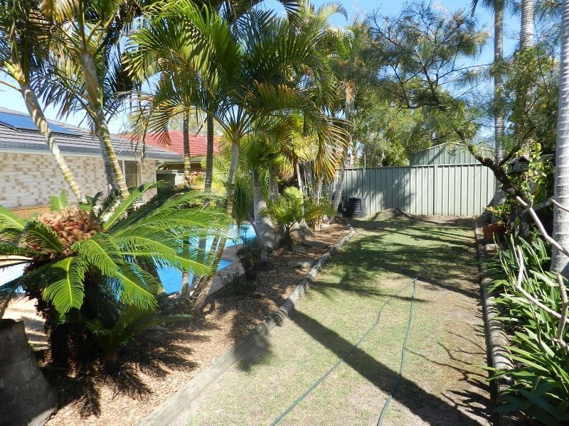 23 Palm Terrace, Yamba NSW 2464